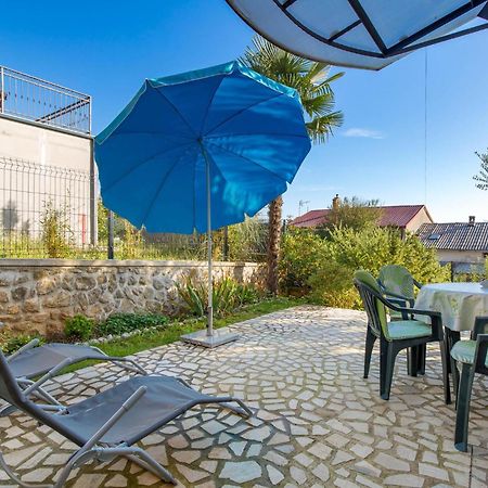 Stunning Apartment In Lovran With Kitchen Bagian luar foto